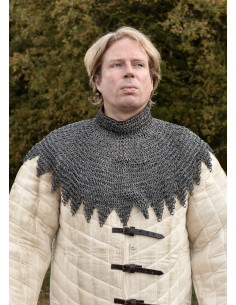 Manto vescovile in alluminio con cinghie e fibbie in pelle