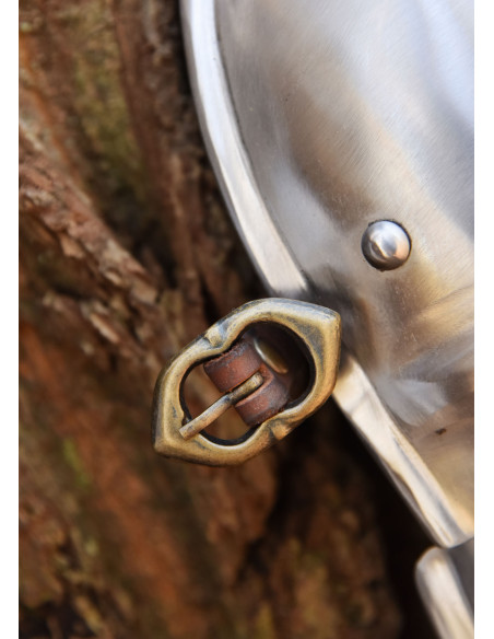 Schinieri medievali con ginocchiere...