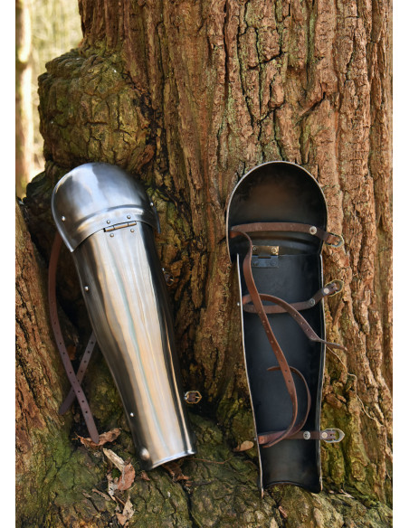 Schinieri medievali con ginocchiere...