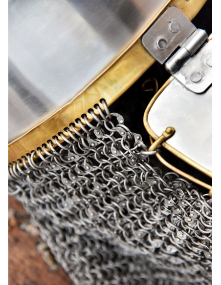 Elmo Coppergate, con boia rivettato,...