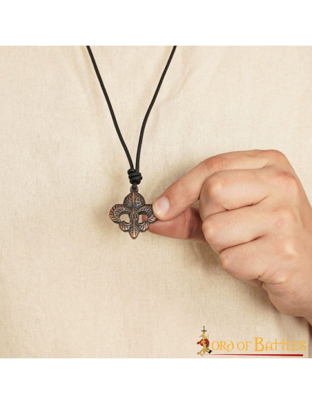 Ciondolo medievale fleur de lis in...