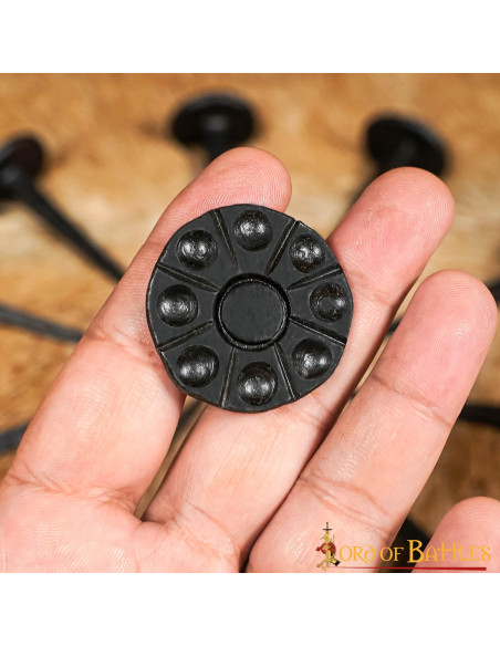 Chiodo medievale, testa tonda,...