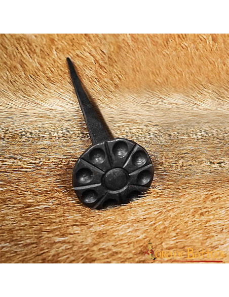 Chiodo medievale, testa tonda,...