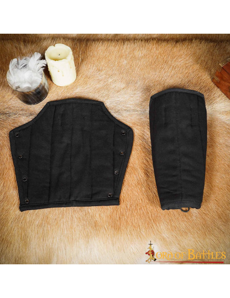 Braccialetti medievali imbottiti in...