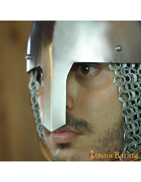 Olmutz Elmo nasale dell'XI secolo con...