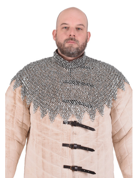 Mantello vescovile con cinghie di cuoio