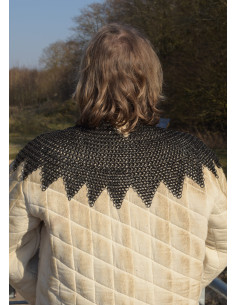 Cotta di maglia nera del mantello del vescovo 2