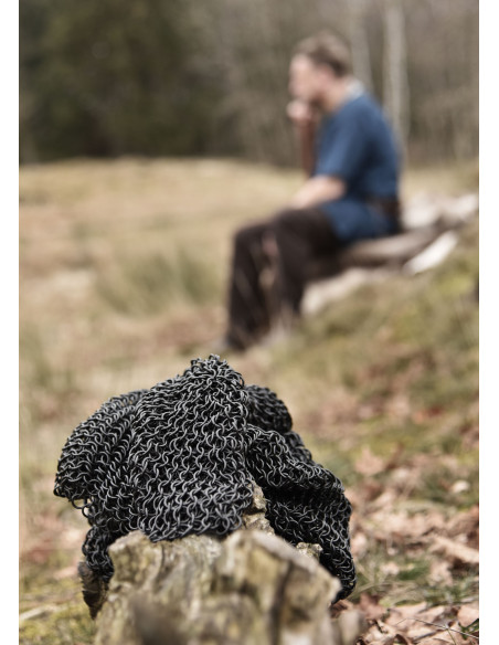 apertura quadrata della cotta di...