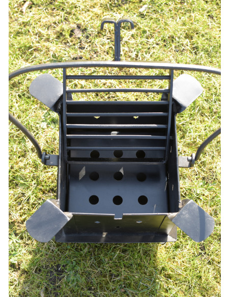 Girarrosto e griglia medievale per...