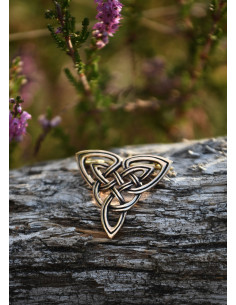 Fibula celtica Triquetta in bronzo (2,9 cm.) 2