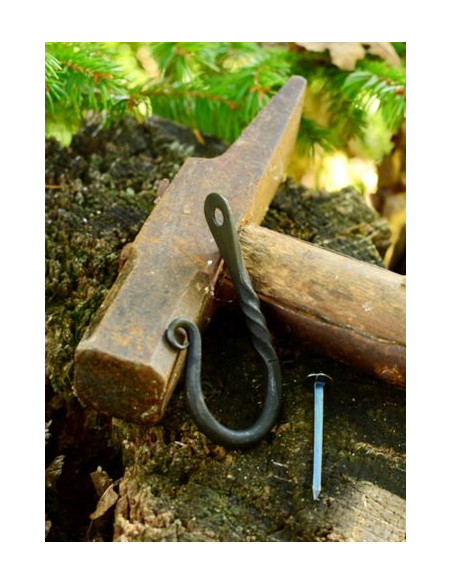 Gancio medievale da appendere al muro...