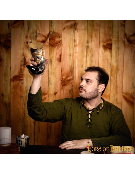 Corno viso tribale medievale da bere...