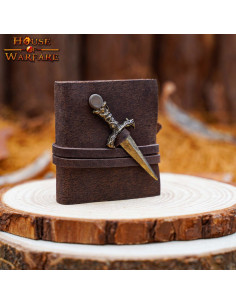 Piccolo diario medievale con mini-pugnale (5x6,3 cm.) 2