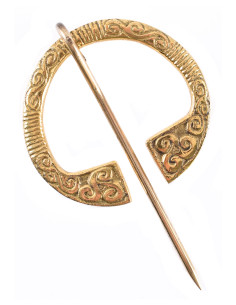 Spilla celtica con anello tipo fibula, ottone (6,5 cm.)