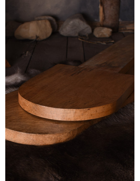 Sedia medievale in legno a forma di X...