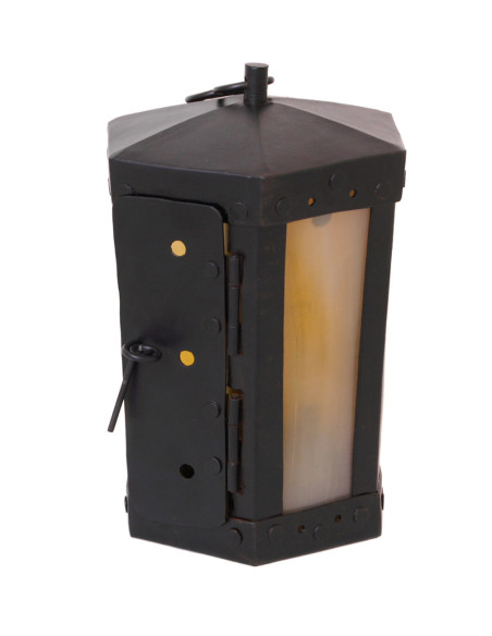 Lampada con finestre in corno, fatta...