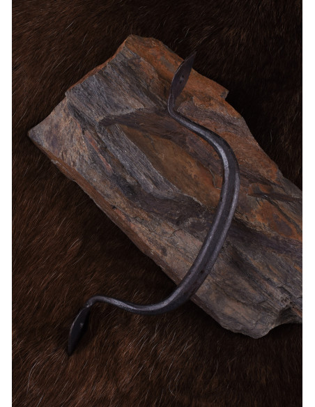 Manico medievale in ferro battuto...