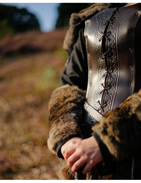 Bracciali vichinghi in pelliccia di...