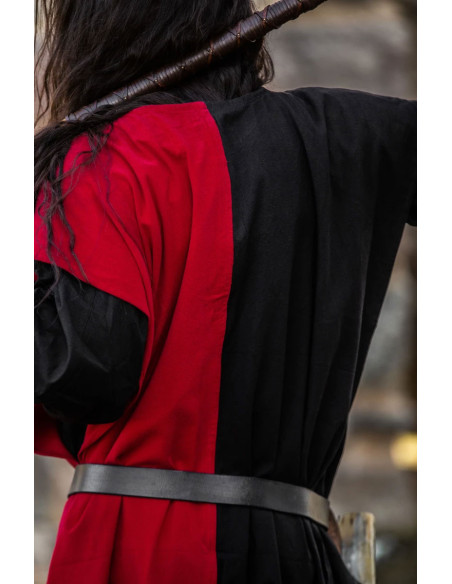 Tunica medievale bipartita...