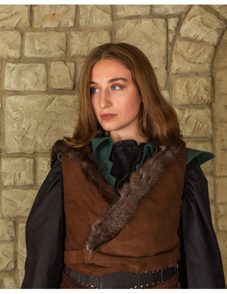 Top da donna medievale con cappuccio...