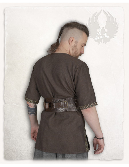 Tunica medievale a spina di pesce...