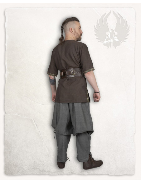 Tunica medievale a spina di pesce...