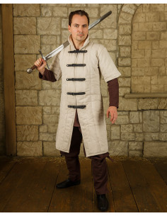 Lungo gambeson medievale modello Leopold, color crema