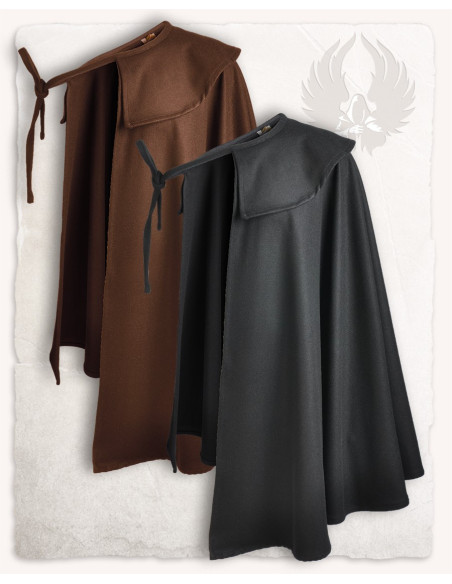 Mantella in lana da moschettiere...