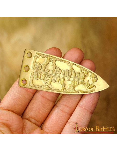 Punta decorativa per cintura vichinga...