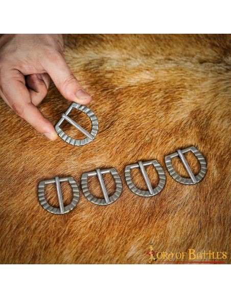 Set di 5 piccole fibbie per cinture...