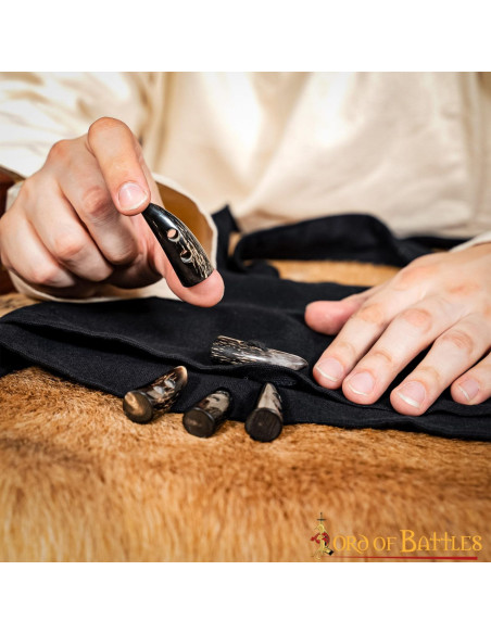 Set 5 chiusure in corno medievale