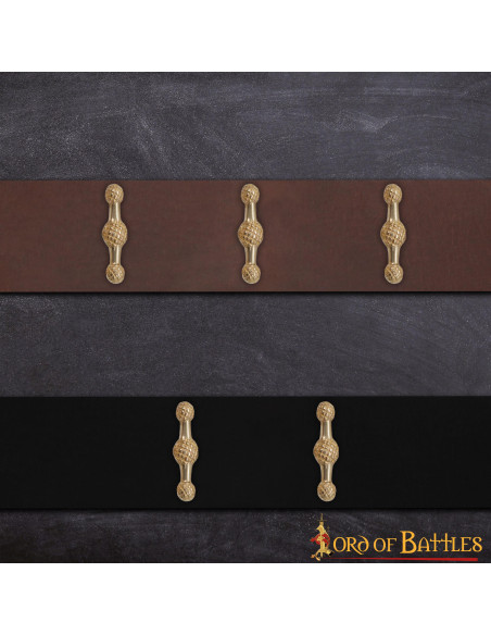 Set di 5 ornamenti medievali ottonati...