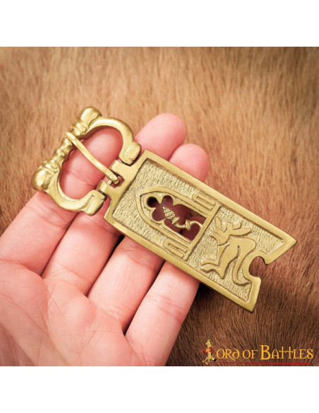 Fibbia in cardo per cinture medievali