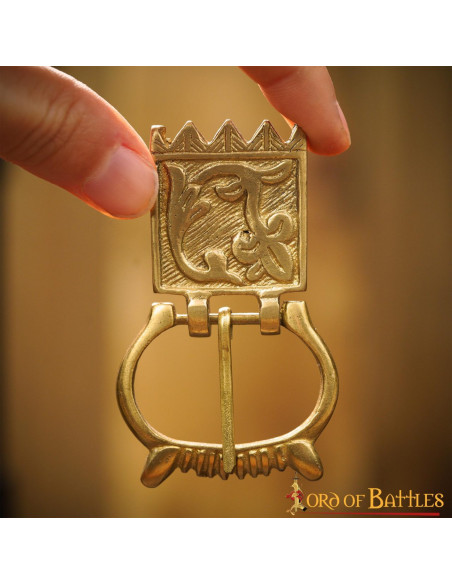 Fibbia e finitura floreale per...