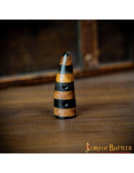 Set di 5 fermagli decorati in corno...