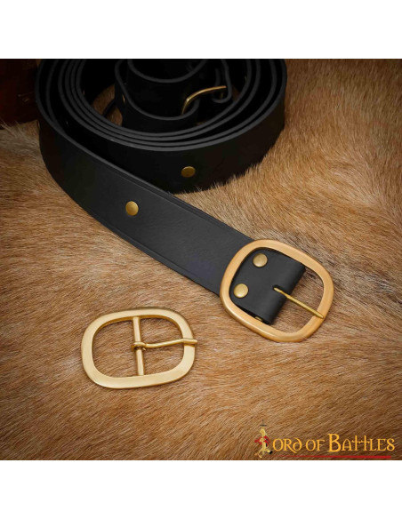 Fibbia per cintura medievale ovale...