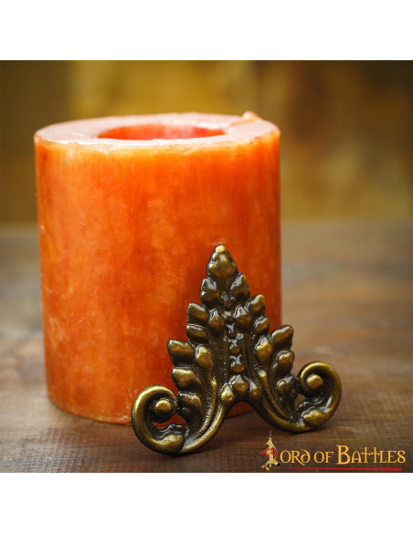 Ornamento floreale medievale per...