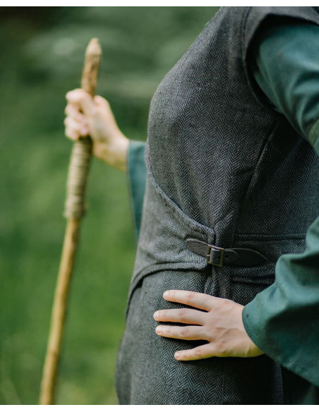 Sopravveste in Vysera con aperture...