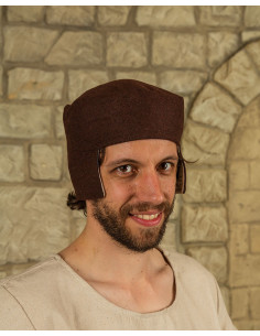 Cappello medievale di Raffaello in marrone