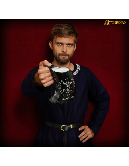 Brocca per idromele in corno Viking...