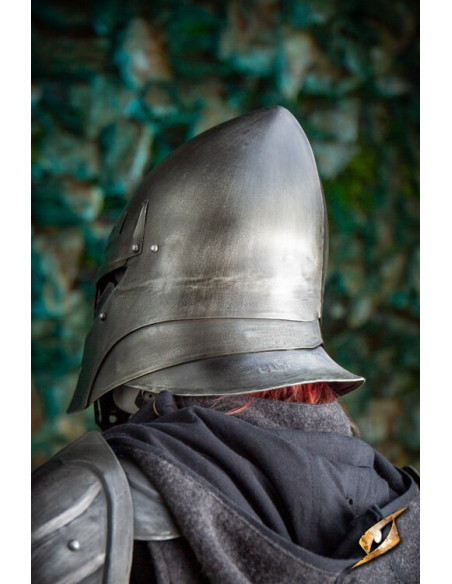 Fascino notturno del casco dell'elfo...