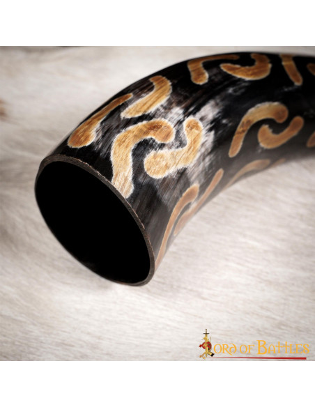 Corno di bue per bere, design Mezze Lune