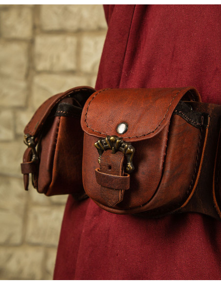 Set di 3 marsupi medievali con leone...