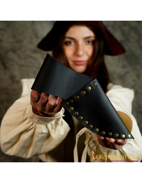 Cintura in cuoio per pistola pirata...