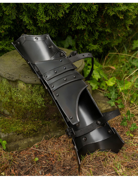 Schinieri medievali in acciaio...