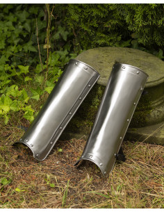 Schinieri medievali Jost in acciaio lucido