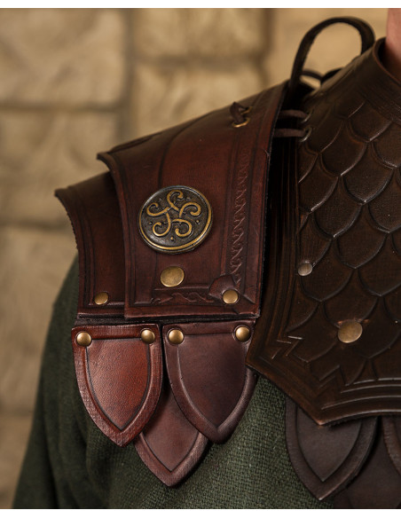 Spalline in pelle marrone con motivo...