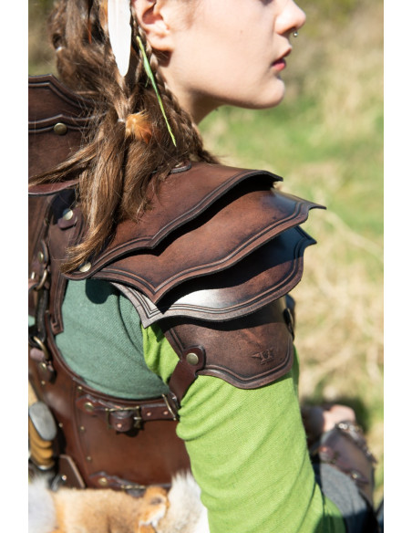 Spalline in pelle marrone modello...