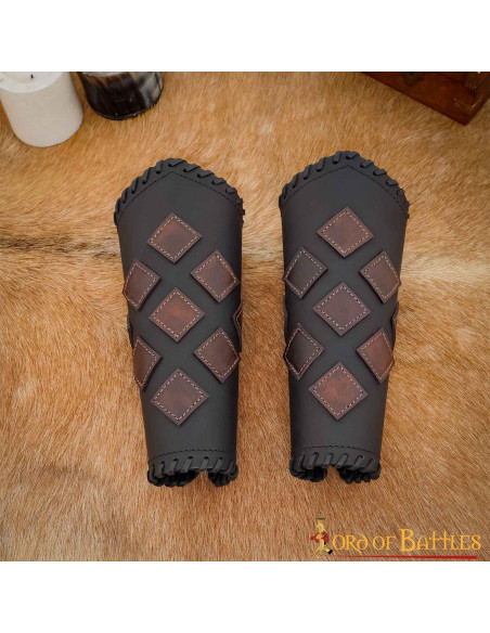 Fantastici braccialetti in pelle LARP...