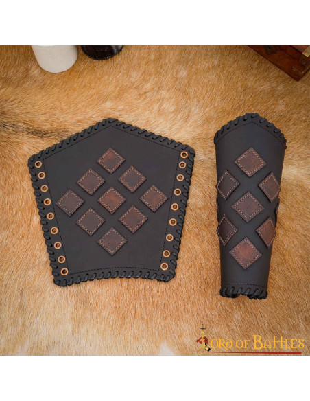 Fantastici braccialetti in pelle LARP...